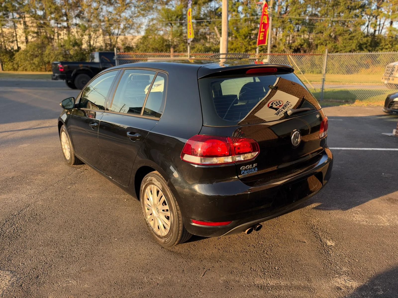 Used 2013 Volkswagen Golf 4-Door FWD image 3