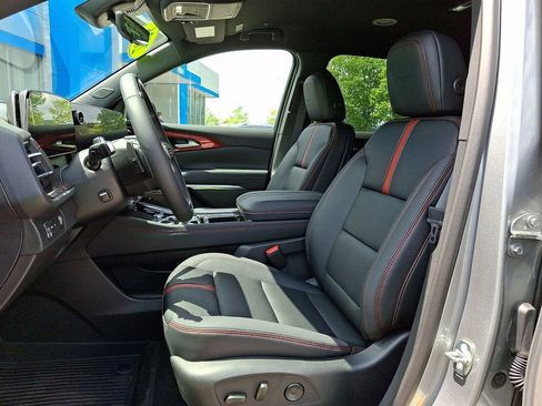 New 2026 Chevrolet Traverse RS FWD image 10