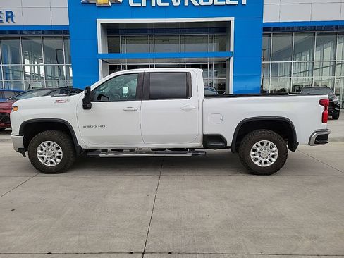 Used 2023 Chevrolet Silverado 2500 LT w/ Convenience Package image 8