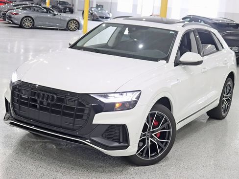 Used 2023 Audi Q8 Premium Plus w/ Premium Plus Package AWD/4WD image 6