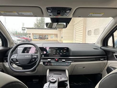 New 2026 Kia Sportage EX w/ EX Panoramic Sunroof Package image 17