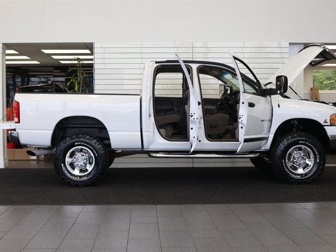 Used 2005 Dodge Ram 2500 Truck SLT w/ Quad Cab Big Horn Value Group AWD/4WD image 11