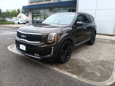 Used 2022 Kia Telluride SX w/ SX Prestige Package AWD/4WD image 2