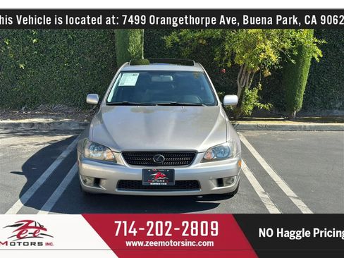 Used 2004 Lexus IS 300 RWD image 3