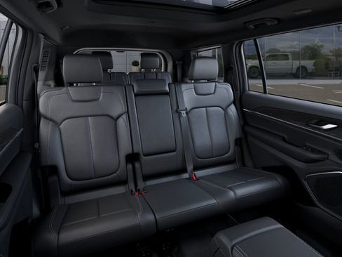 New 2026 Jeep Grand Cherokee L Limited image 15