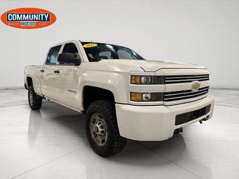 Used 2017 Chevrolet Silverado 2500 W/T AWD/4WD image 11