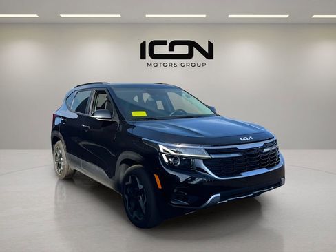 Used 2025 Kia Seltos S FWD image 7