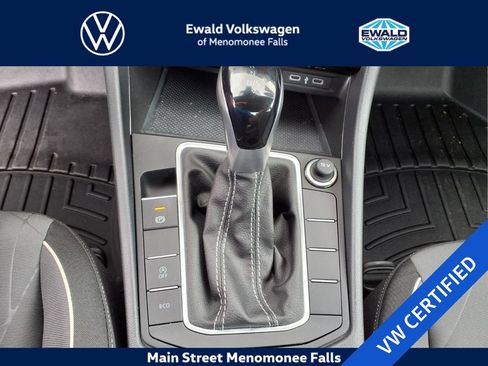 Used 2026 Volkswagen Jetta Sport FWD image 17