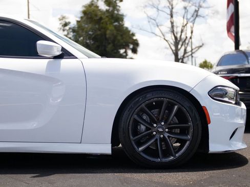 Used 2019 Dodge Charger Scat Pack RWD image 17