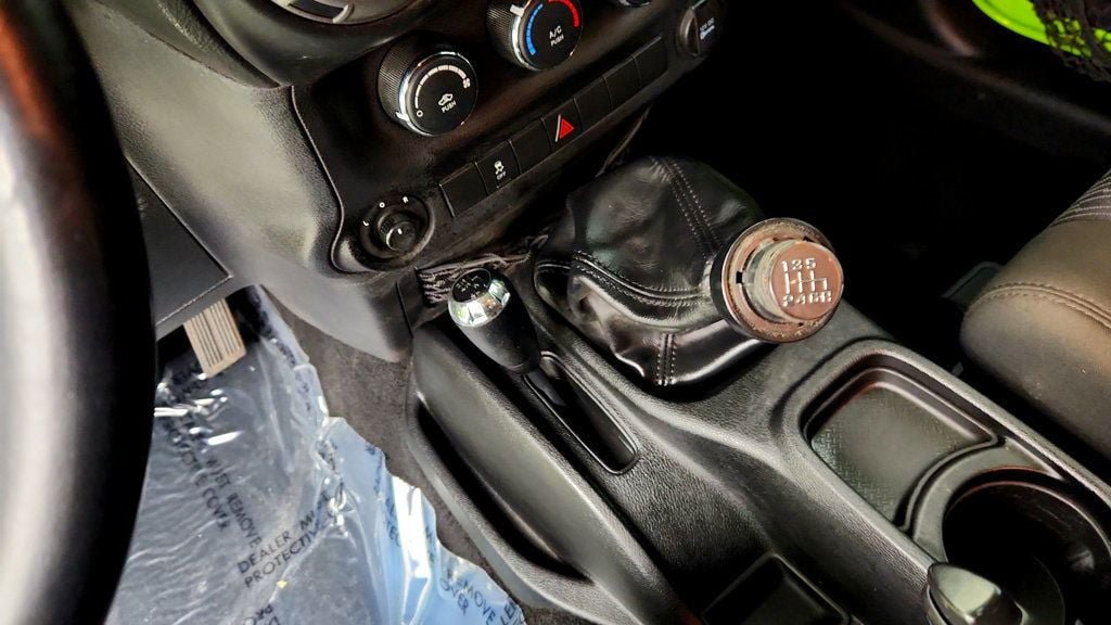 Used 2012 Jeep Wrangler Sport AWD/4WD image 16