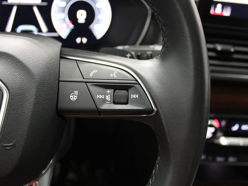 Used 2023 Audi Q5 2.0T Premium Plus AWD/4WD image 39