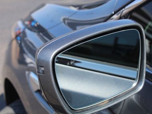 Used 2020 Buick Enclave Avenir w/ Avenir Technology Package image 17