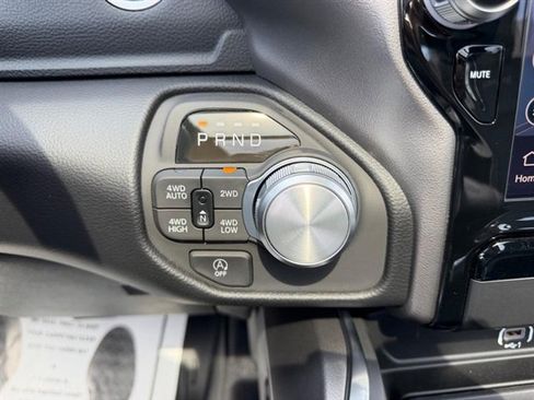 New 2026 RAM 1500 Laramie AWD/4WD image 17
