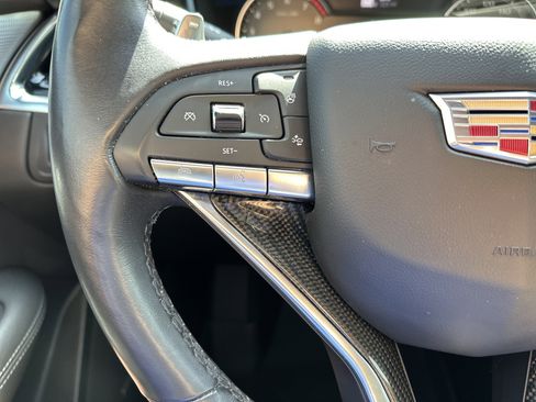 Used 2021 Cadillac XT6 Sport AWD/4WD image 19