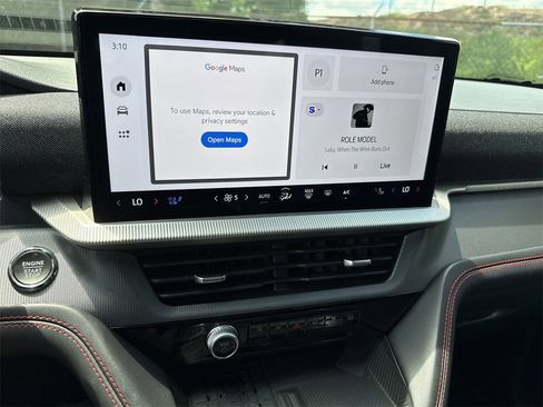 Used 2025 Ford Explorer ST image 34