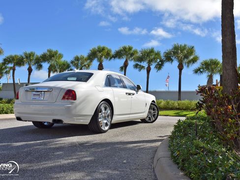 Used 2015 Rolls-Royce Ghost image 39