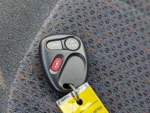 Used 2002 Chevrolet Silverado 1500 LS w/ Heavy Duty Suspension Pkg image 14