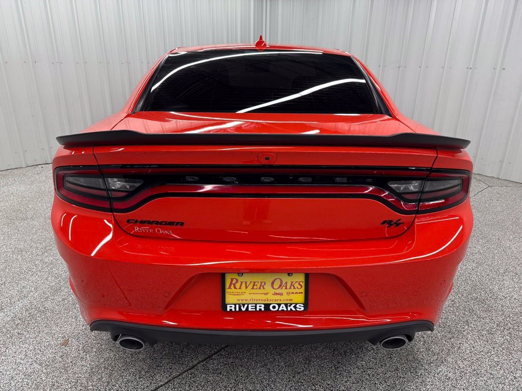 Used 2023 Dodge Charger R/T w/ Blacktop Package RWD image 5