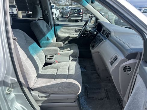 Used 2004 Honda Odyssey EX image 28