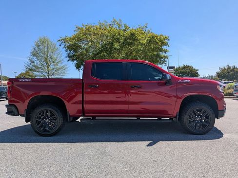 Used 2024 Chevrolet Silverado 1500 LT Trail Boss w/ LT Trail Boss Premium Package AWD/4WD image 9