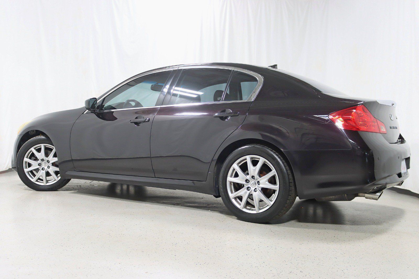 Used 2012 INFINITI G37 x Sedan w/ Premium Pkg AWD/4WD image 9