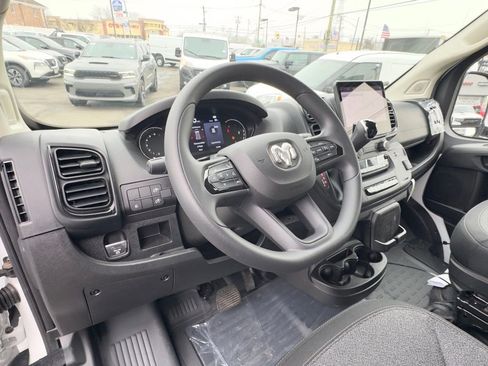 Used 2025 RAM ProMaster 1500 w/ Premium Convenience Group image 15