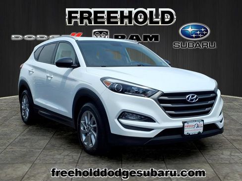 Used 2016 Hyundai Tucson SE w/ Option Group 02 AWD/4WD image 1
