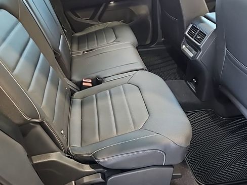 New 2026 Volkswagen Atlas Cross Sport SEL AWD/4WD image 17