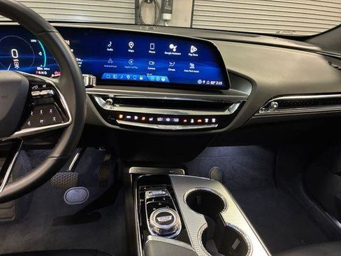 Certified 2024 Cadillac Lyriq Tech w/ Driver Assist Package AWD/4WD image 50