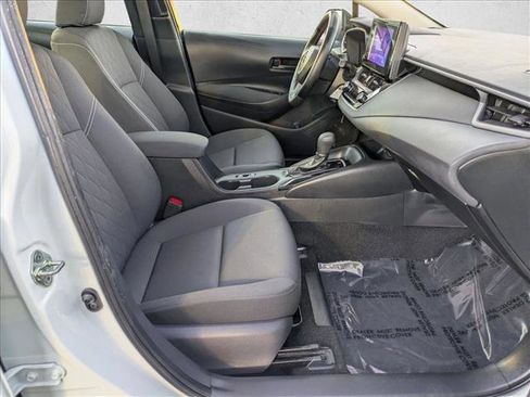 Used 2023 Toyota Corolla LE image 19
