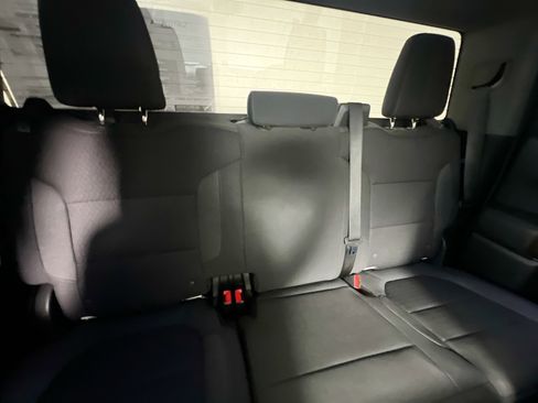 Used 2020 GMC Sierra 1500 SLE w/ SLE Value Package image 33