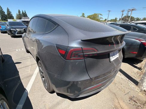Used 2023 Tesla Model Y Performance AWD/4WD image 12