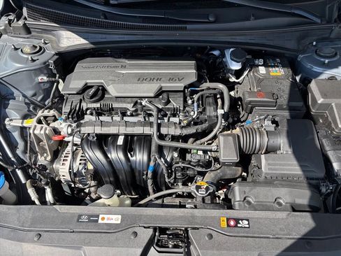 Used 2023 Hyundai Elantra SE w/ Preferred Accessory Package FWD image 29