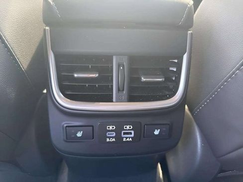 Used 2025 Subaru Outback Limited image 23