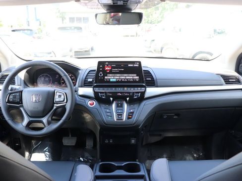 Used 2026 Honda Odyssey EX-L image 18