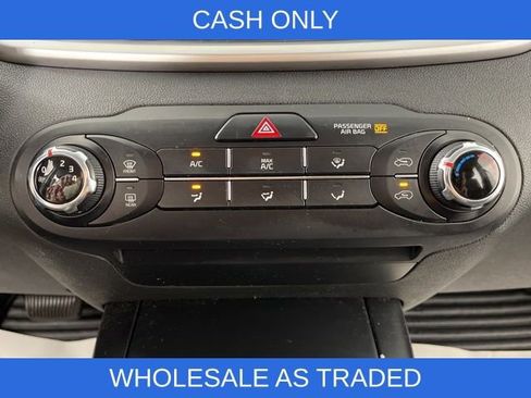 Used 2017 Kia Sorento LX image 23
