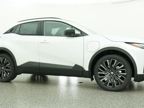 New 2026 Toyota C-HR AWD/4WD image 28
