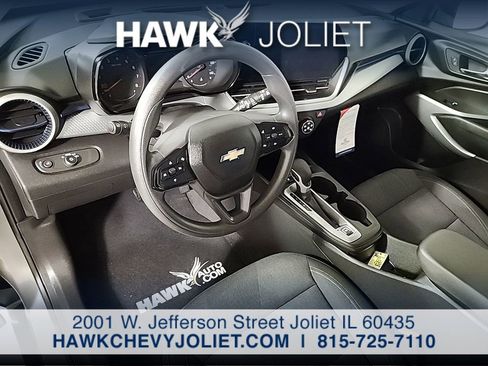 Certified 2024 Chevrolet Trax LS FWD image 11