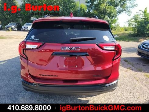 Used 2023 GMC Terrain SLE w/ Driver Convenience Package AWD/4WD image 5
