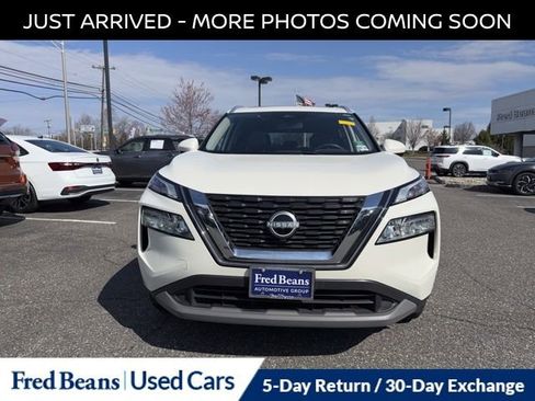 Certified 2023 Nissan Rogue SV w/ SV Premium B Package image 2