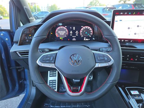 New 2026 Volkswagen GTI SE FWD image 15