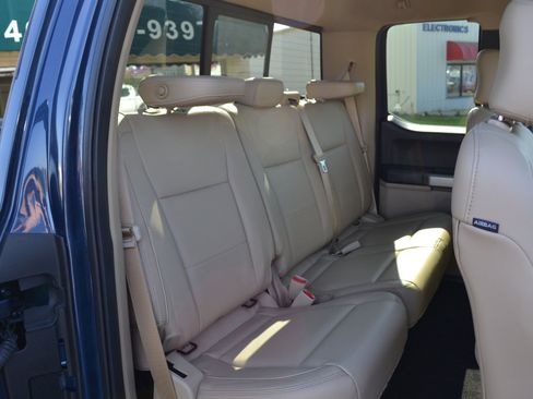 Used 2017 Ford F150 Lariat w/ Equipment Group 502A Luxury image 45