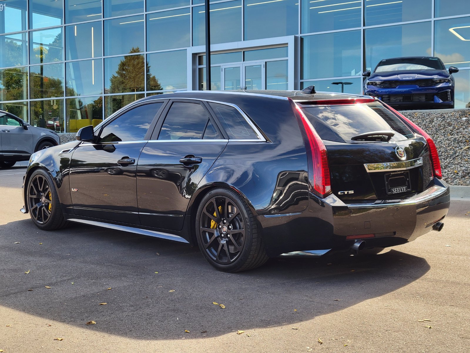 Used 2011 Cadillac CTS V RWD image 4