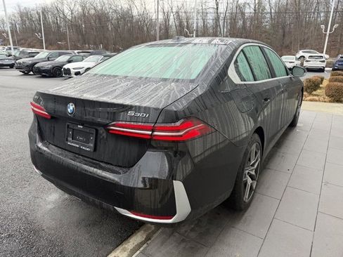 Used 2026 BMW 530i xDrive w/ Executive Package image 7