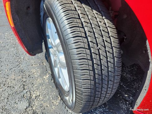 Used 2025 Chrysler Pacifica Select FWD image 24
