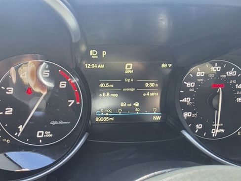 Used 2020 Alfa Romeo Giulia w/ Nero Edizione RWD image 18