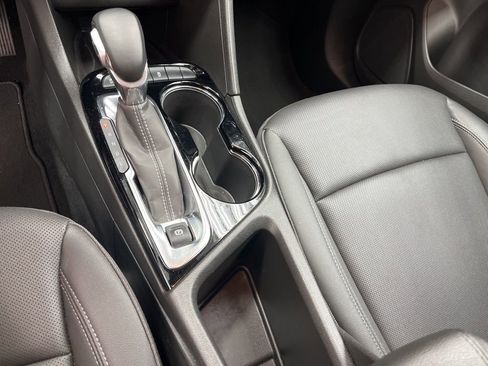 Used 2024 Buick Encore GX Sport Touring w/ Advanced Technology Package image 24