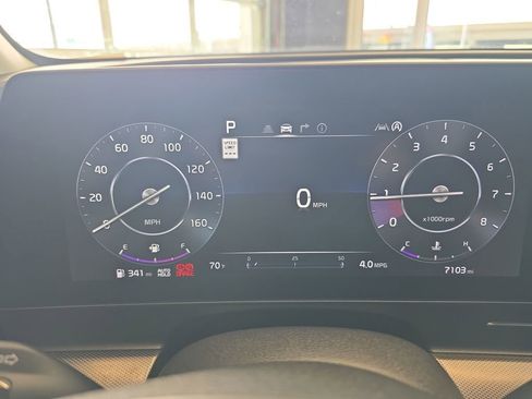 Certified 2025 Kia Sportage SX image 21