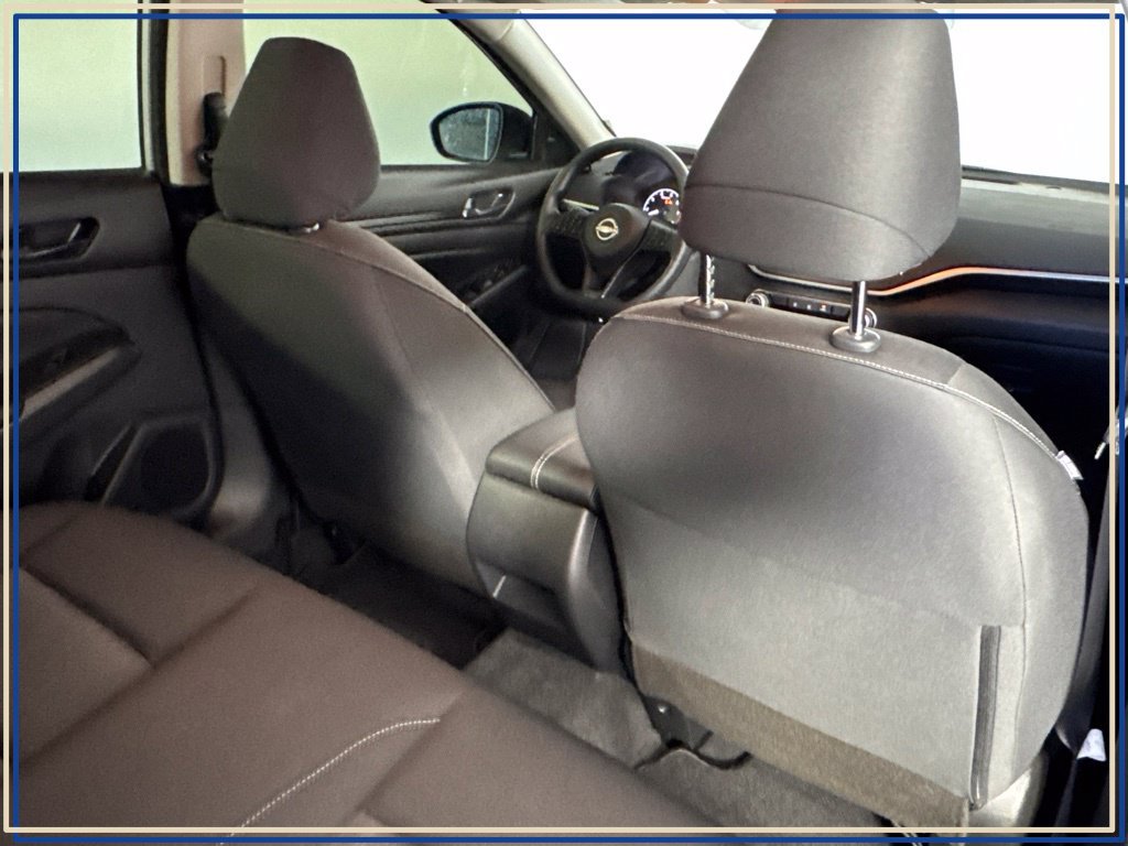 Used 2024 Nissan Altima 2.5 S FWD image 40