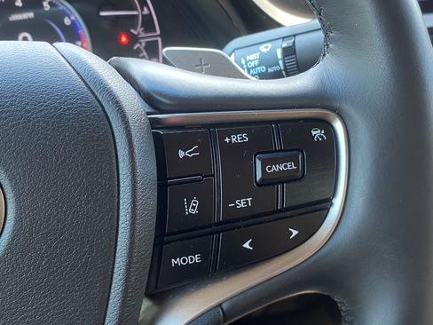 Used 2024 Lexus ES 350 w/ Premium Package FWD image 25